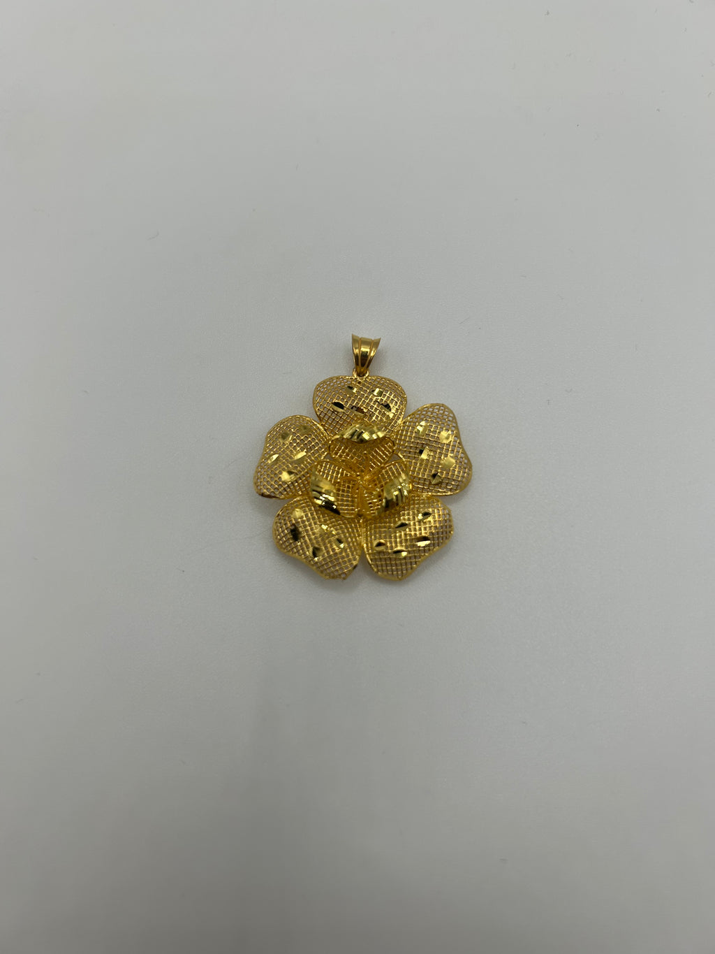 Çiçek Desenli Kolye Ucu – 22 Ayar Altın Kaplama 925 Gümüş El İşçiliği | NYR Kuyumculuk